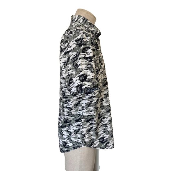 ROBERT GRAHAM Short Sleeve Shirt Mens Size Medium Gray Green Camo Print - Picture 4 of 9